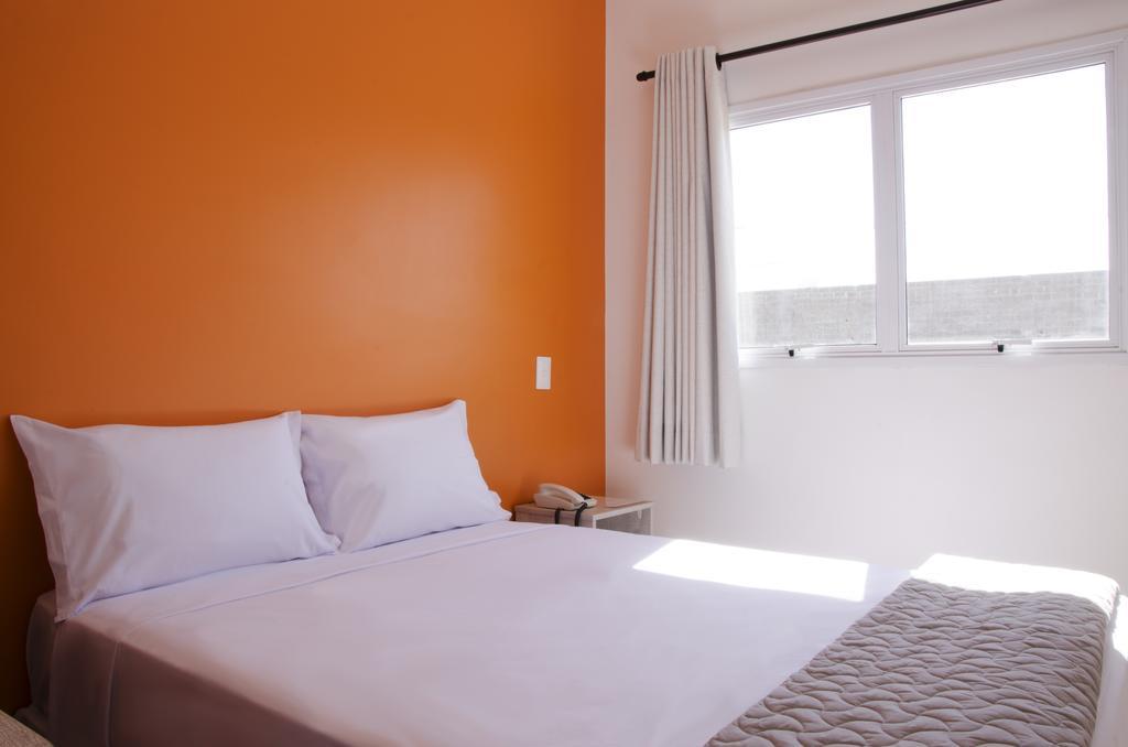 Semprehotel Três Lagoas Oda fotoğraf